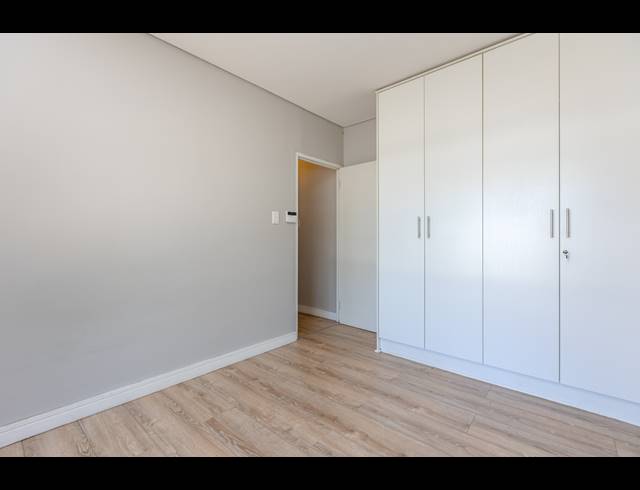 2 BEDROOM APARTMENT FOR SALE IN KENILWORTH